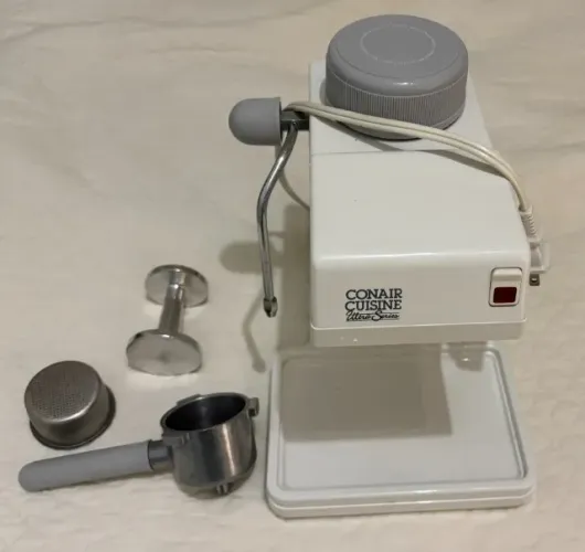Cafeteira Espresso Conair Cuisine CEM-400 Vintage - Suíça