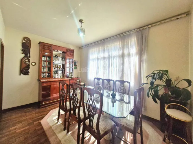 Apartamento à venda no bairro Sion