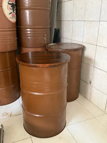 Mesa (tonel) para boteco 