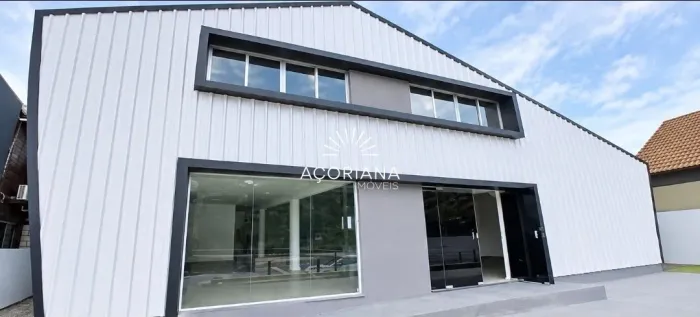 Prédio Comercial para Locação no Campeche com 232 m² e 5 Vagas