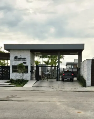 Casa diferenciada no Delta Ville