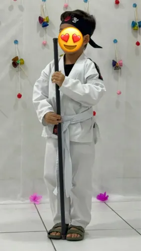 Kimono infantil