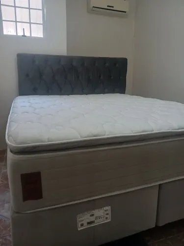 Cama queen proble e cabeceira novas( nunca usados)
