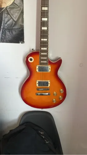 Les Paul Vogga Vcg621n sunsburst + pedaleira Cube Baby ( ?PEDALEIRA COM DEFEITO? )