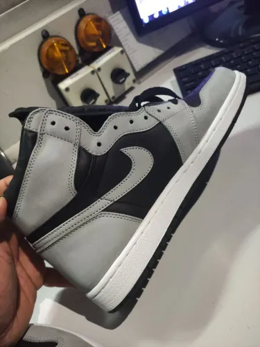 Air Jordan 1high novo, tamanho 42 