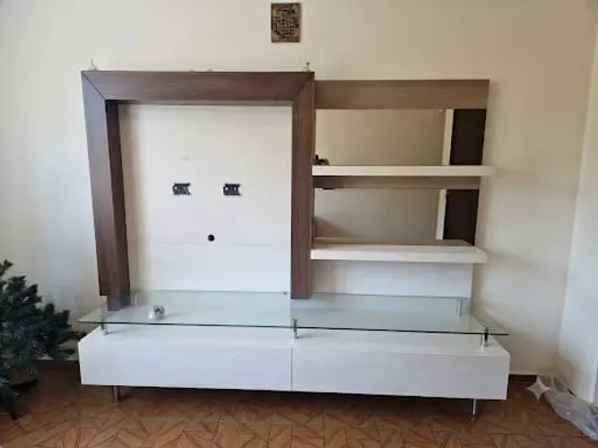 Estante para sala em madeira maciça branca