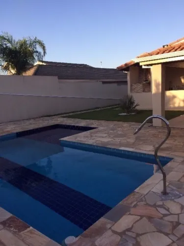 Comprar casa térrea 4 dormitorios (1 suite) espaço gourmet com piscina 6 vagas, Resedas It