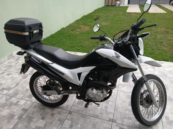 Moto Honda Bros 160 ESD