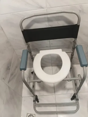 Cadeira de Banho ( cadeira higiênica)