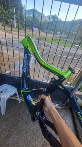 Quadro specialized big hit 1 2012 (sem shock)