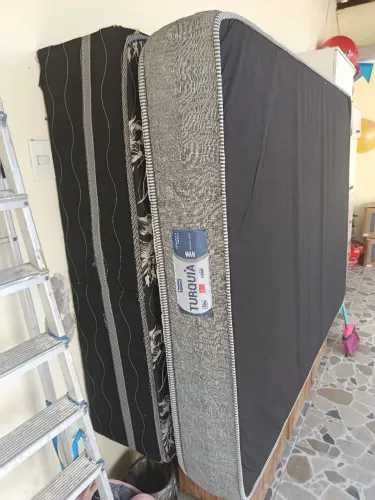 Cama box com base