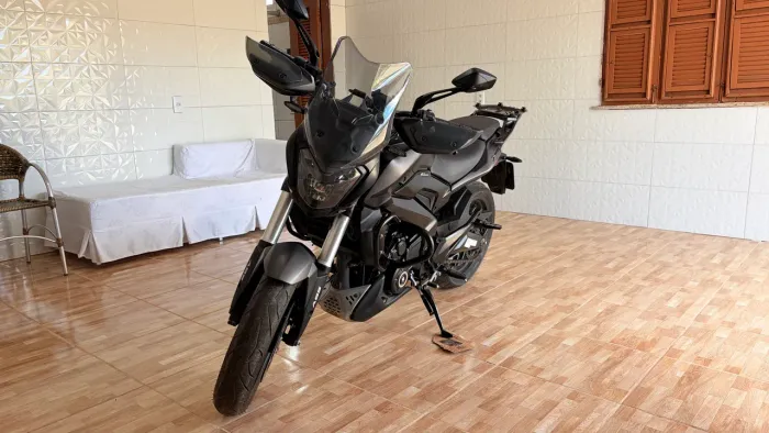 Dominar 400 - Bajaj
