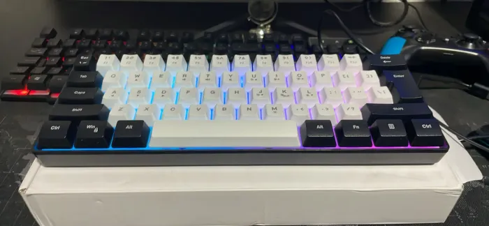 Teclado mecânico sem a parte numérica