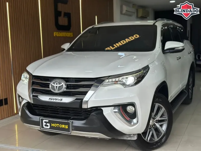 Toyota Hilux SW4 4X4 2.8 Diesel 2017