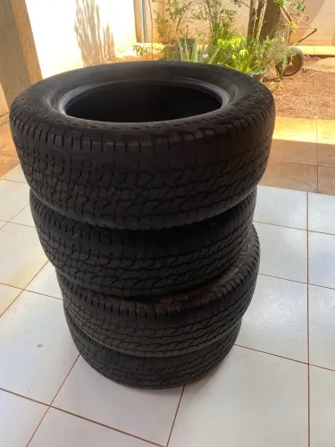 Pneu 265/60R18 michelin (caminhonete)