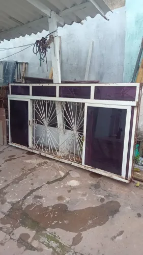 Janela com grade 2,50x1,20