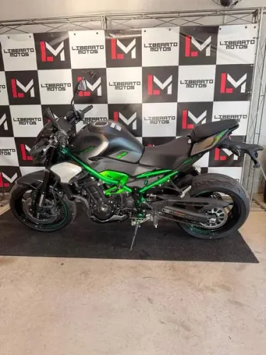 KAWASAKI Z900 2026
