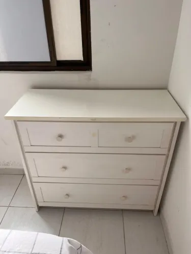 Cômoda usada com 3 gavetas