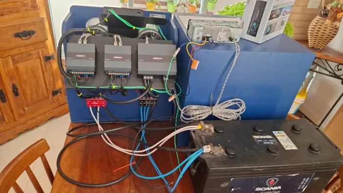 ?VENDO CAIXA DE SOM USADA?