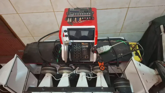 SOM PROFISSIONAL PANCADÃO COMPLETO . COM ALTA QUALIDADE SÓ LIGAR O NOTBOK DJ !