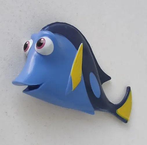 BONECO MINIATURA PROCURANDO DORY MÃE JENNY ORIGINAL DISNEY PIXAR