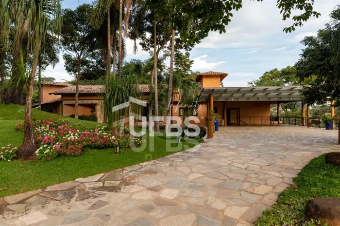 Sobrado à venda no Aldeia do vale