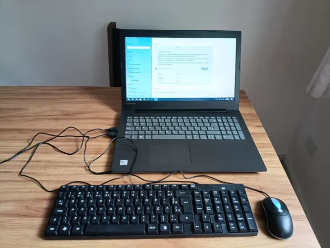 Notebook Lenovo i3