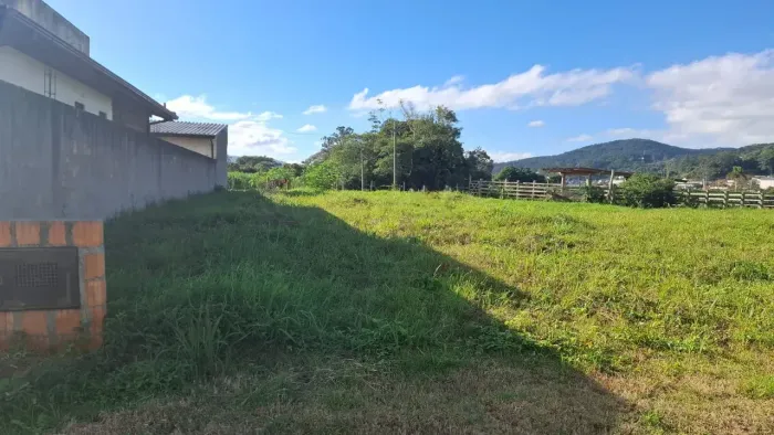 Terreno com  250 metros quadrados a venda no bairro Sertão do Maruim - São José - SC