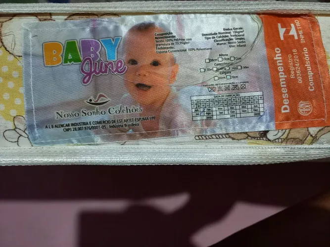 Vendo colchão de cama de criança, em excelente estado .