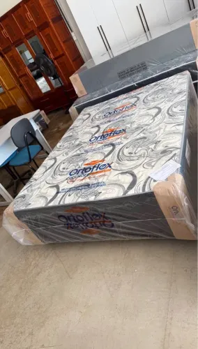 Cama box com molas (novo) hoje