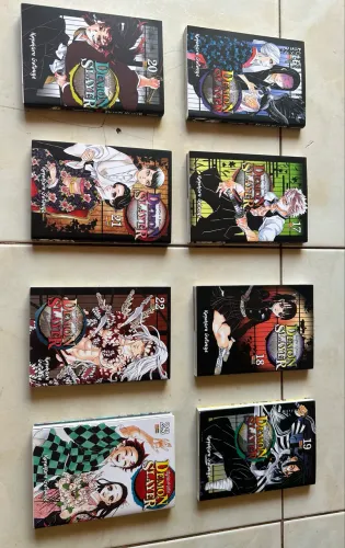 Mangás de Demon Slayer Vol. 16 ao 23.