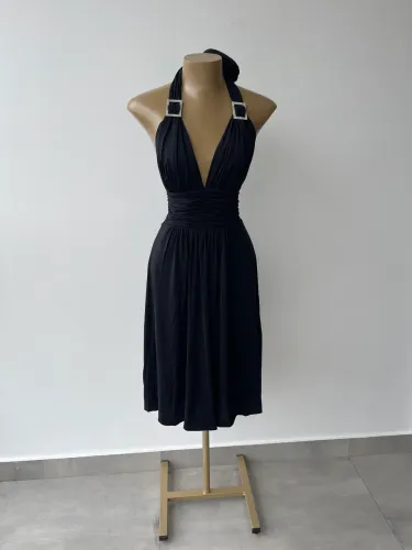 Vestido frente única preto