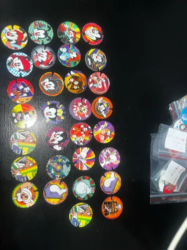 30 Tazos arma e voa Animaniacs / Yakko / Wakko / Dot / Pink e cérebro e mais