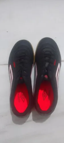 Chuteira de futsal Umbro