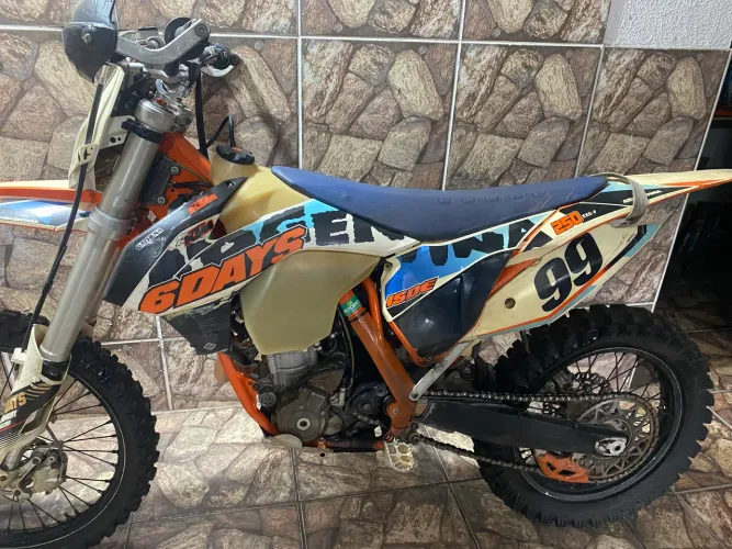 Ktm 250 sixdays 
