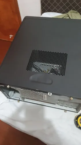 Gabinete Cooler Master Mini Tower - Micro ATX