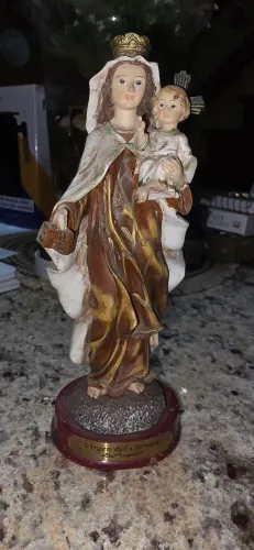 NOSSA SENHORA DO CARMO EM RESINA  - 20CM