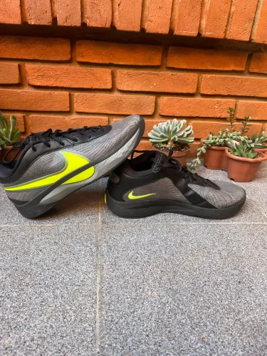 TENIS FREAKY 6 , 41