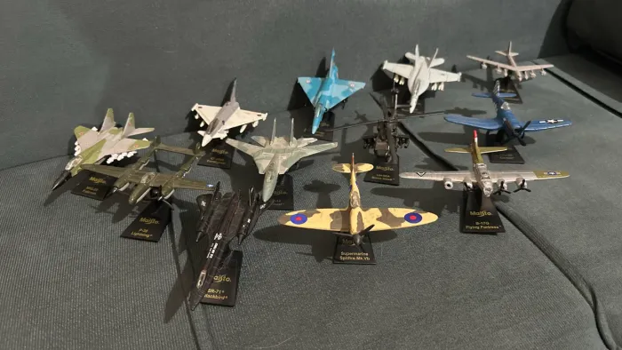Coleção miniatura aviões Maisto