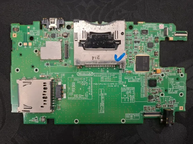 Placa Mãe Nintendo 3DS (Defeito / Pará Retirada de Peças)
