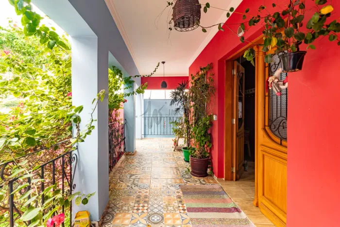 Casa à venda com uso misto, residencial e comercial