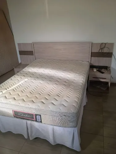 Cama casal completa com cabeceira