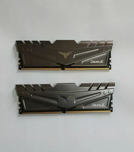 Memória RAM T-Force 32GB (2x 16GB) 2666MHz (CL15)