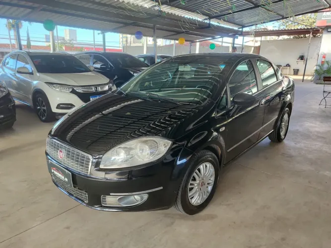 Fiat Linea Essence Dualogic 1.8 Flex 16V 4P 2012