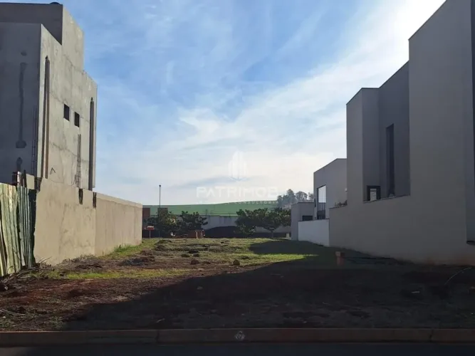 Lote de Ilha com 300m² em Vivendas da Mata - Ribeirão Preto