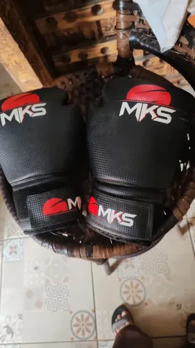 Vendo luva de box