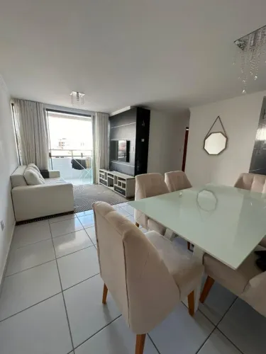 Bessa- Apartamento mobiliado, poucas quadras do mar, com 2 quartos, varanda.