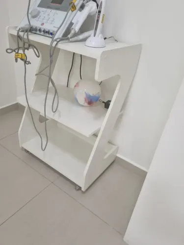 Mesinha para consultórios 