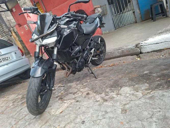 Kawazaki z400 2020 preta. Leia o anúncio