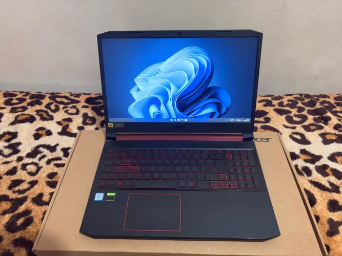Notebook Acer Nitro 5 i5 9300h gtx 1650 16gbs ram